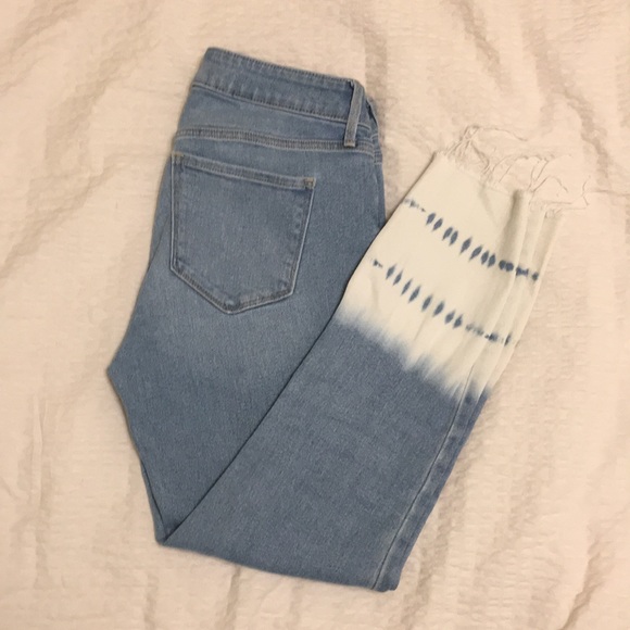 Old Navy Rockstar Jeans- Super Skinny, bleached - Picture 4 of 5